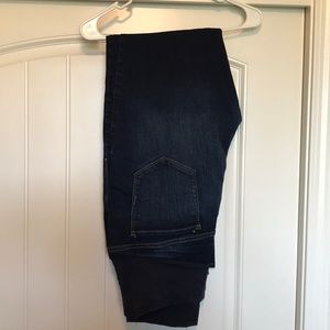 NWOT Maternity Jeans